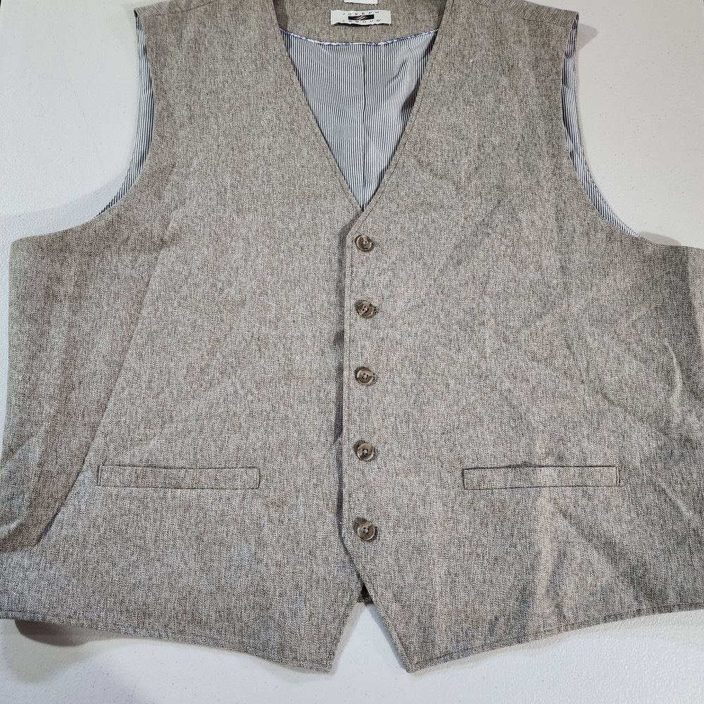 Joseph Abboud Classic Fit Vest in Gray